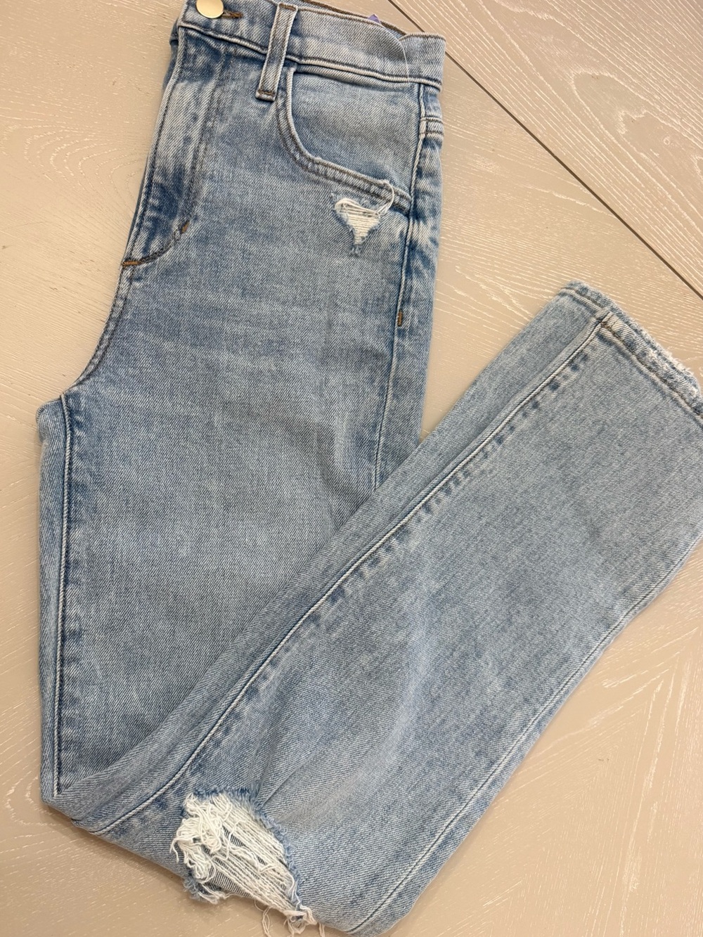 Light Wash Distressed Women's Jeans - Classic Slim Fit